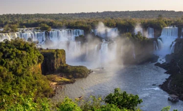 Parque Nacional Iguazú – Lado Brasil: Tour Panorámico de Medio Día