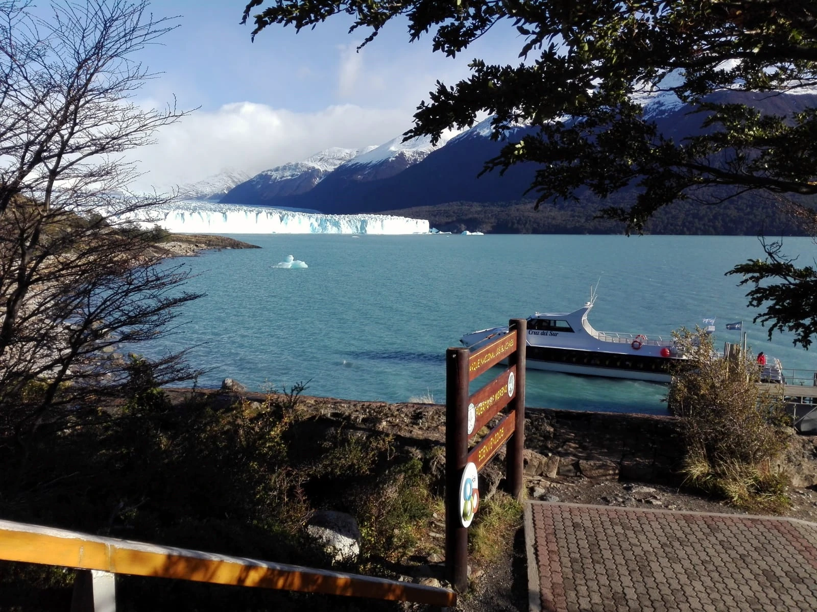 Glacier Getaway Img 1000199544